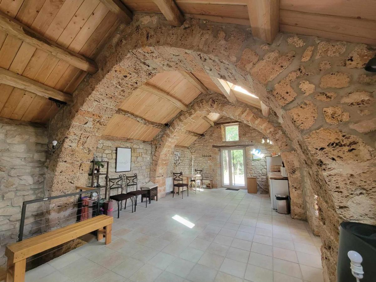 Maison Des Biches Saint-Jean-et-Saint-Paul Buitenkant foto