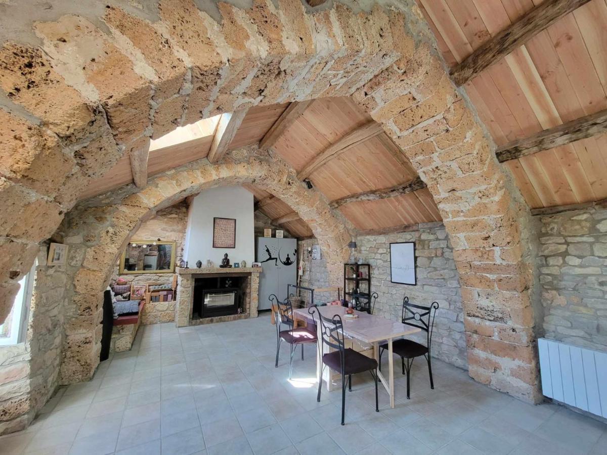 Maison Des Biches Saint-Jean-et-Saint-Paul Buitenkant foto
