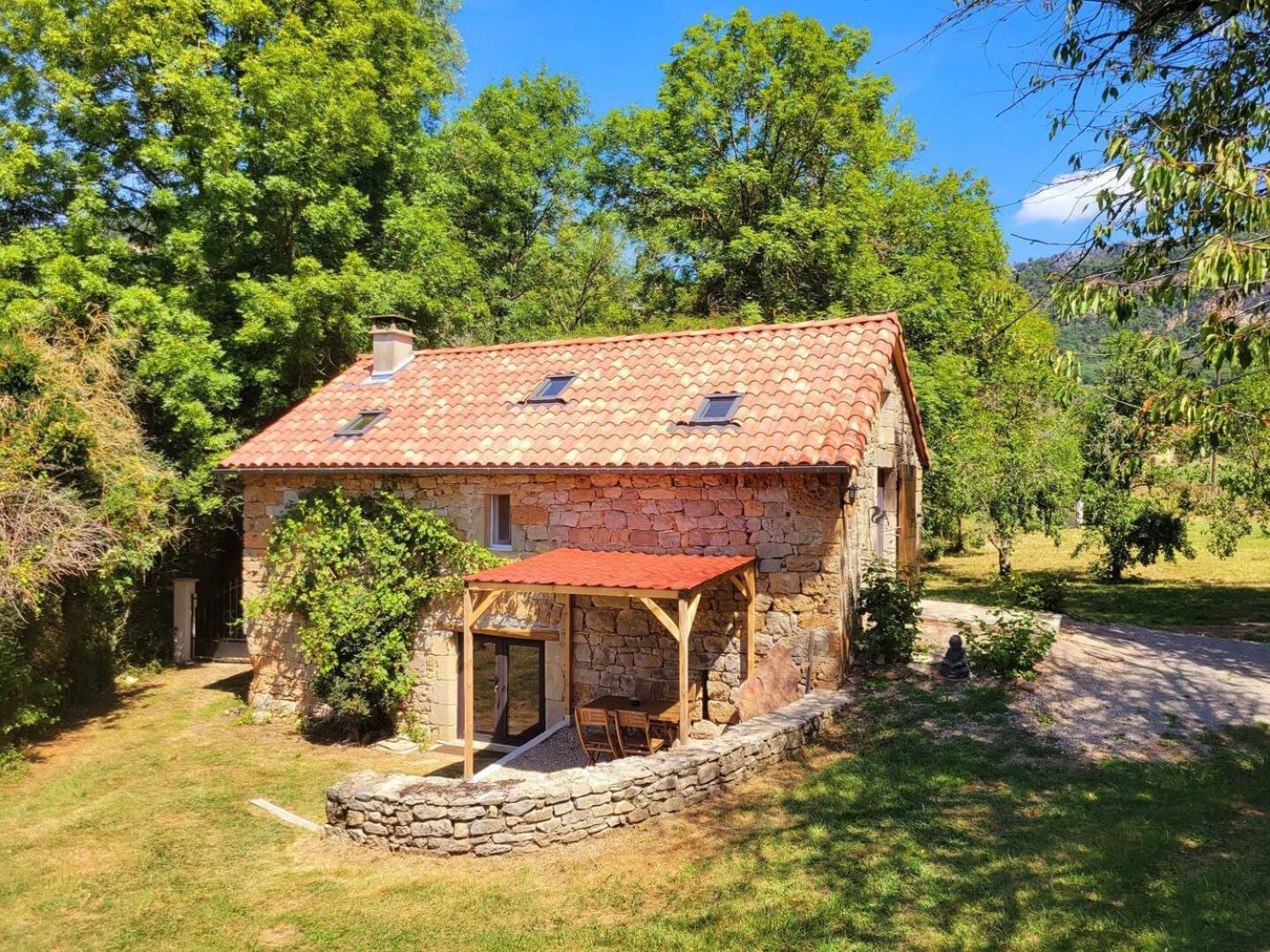 Maison Des Biches Saint-Jean-et-Saint-Paul Buitenkant foto